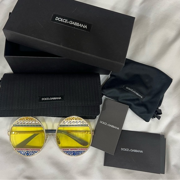 Dolce & Gabbana - Oval Metal Sunglasses with Crystals - Shiny Gold Multicolored - Picture 3 of 9